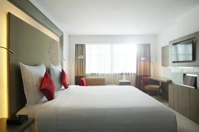 Novotel Jakarta Gajah Mada Exterior foto